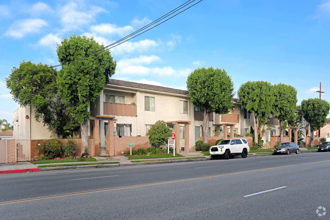 Building Photo - Arizonian Apartments