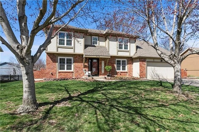 Huge Home in Raintree Lake!!! - Huge Home in Raintree Lake!!!