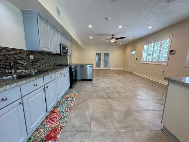 Photo - 349 Mahogany Dr