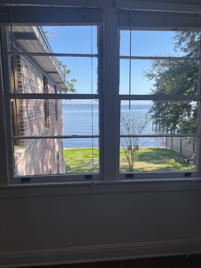 Photo - VER27484              15 Unit 2748-4 Vernon Terrace