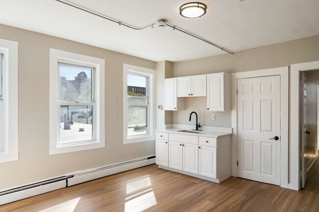 Photo - 50 Common St Unidad 3