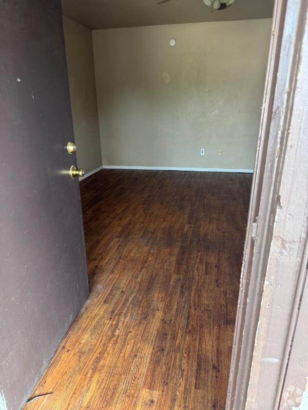 Building Photo - 750 Bonham St Rental