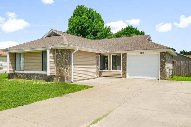 Photo - 7750 Betty Louise Dr