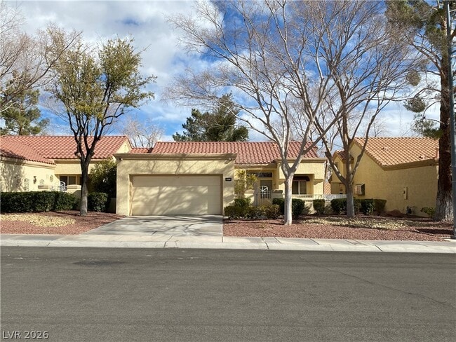 Building Photo - 9012 Starmount Dr