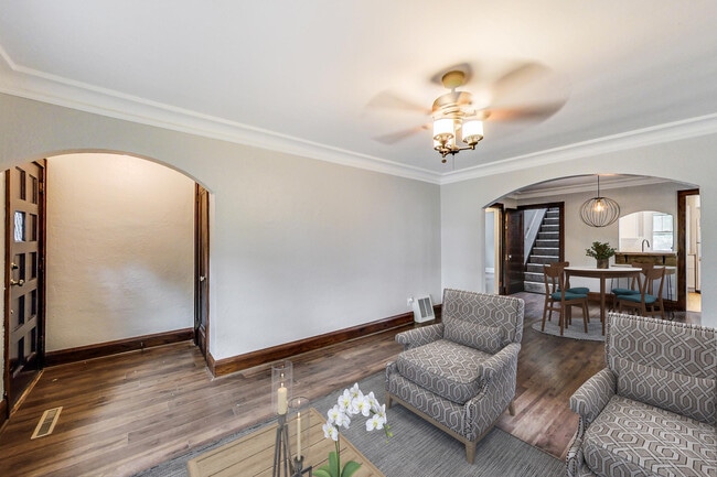 Photo - 564 Brimhall St