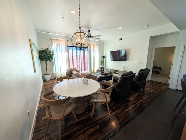 Photo - 401 Boyd St Unit 314