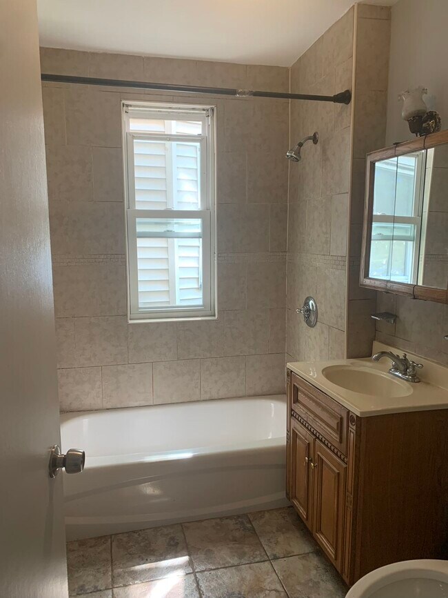 Photo - 146 Spencer St Unit 1