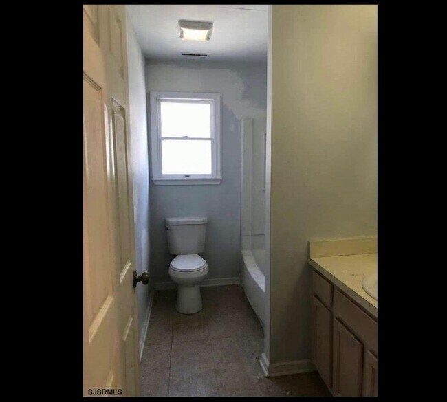 Photo - 325 N Ohio Ave