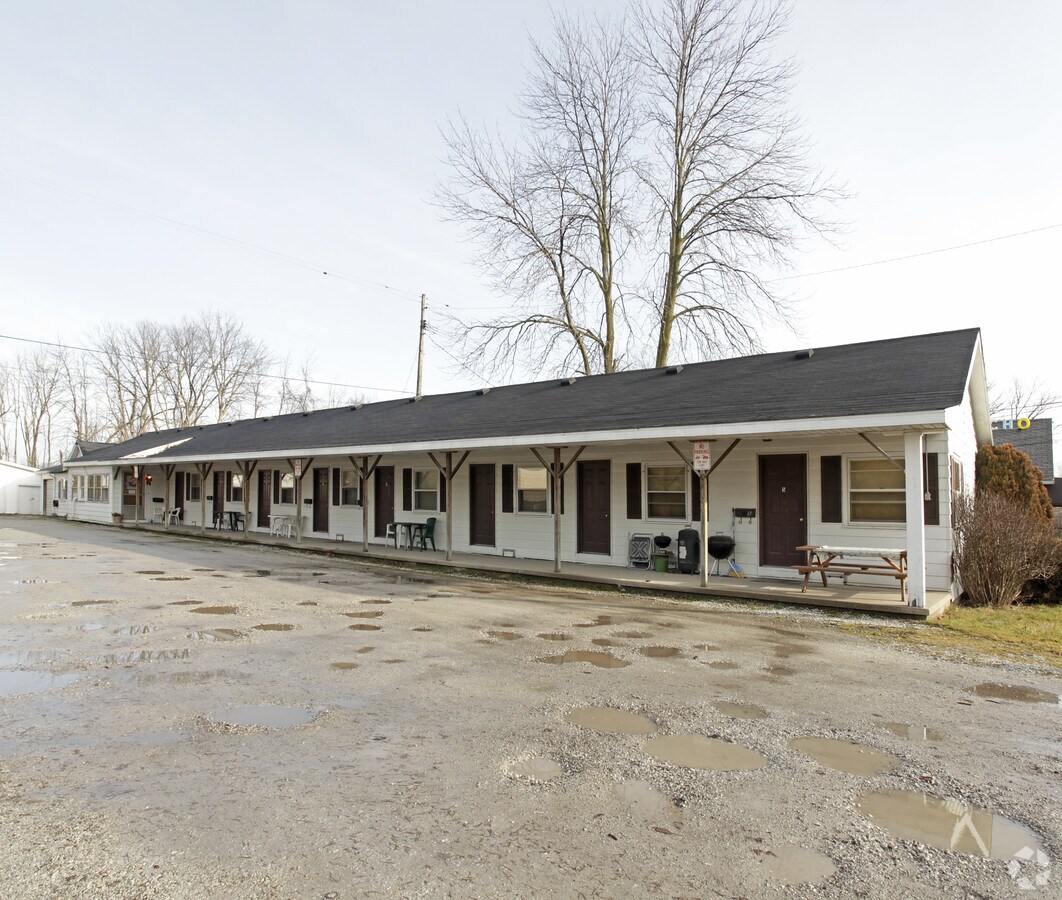 Photo - Bel Rose Apts