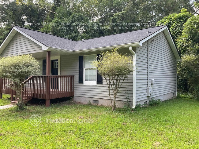 Photo - 738 Sheppard Rd