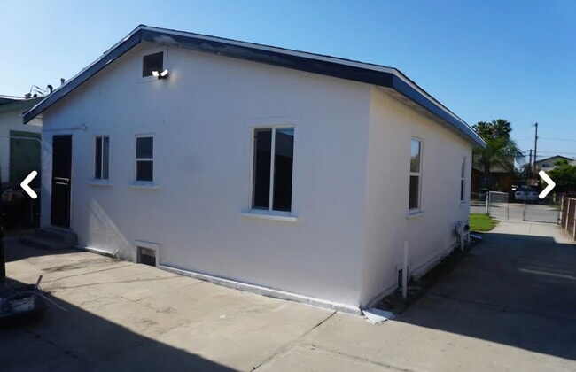Photo - 224 W 84th St