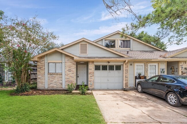 Photo - 5204 Beaverbrook Dr