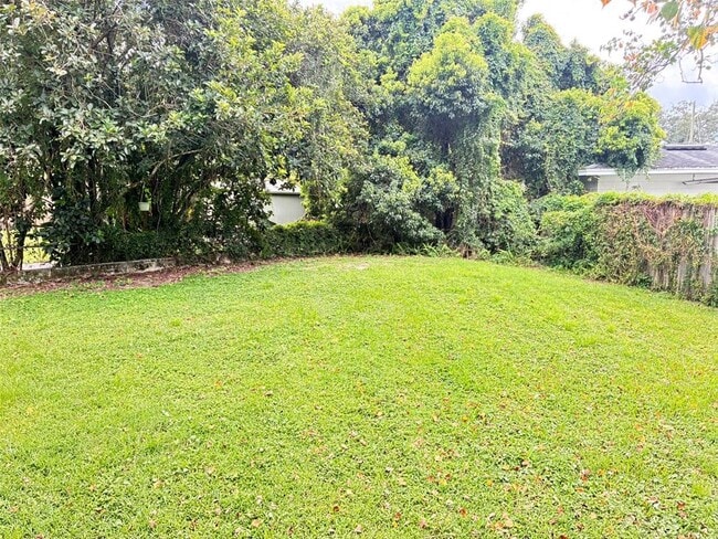 Photo - 1650 Crestwood Dr