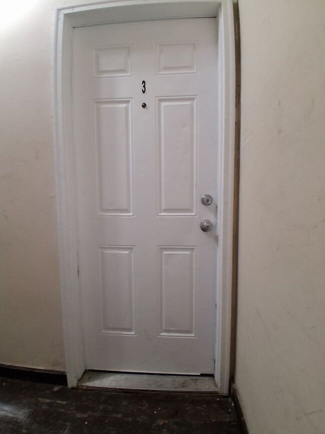 Photo - 483 Avon Ave Unit 3