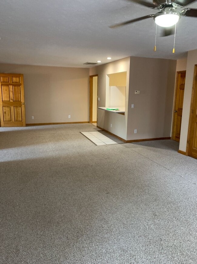 Photo - 627 N Morton St Unit 631