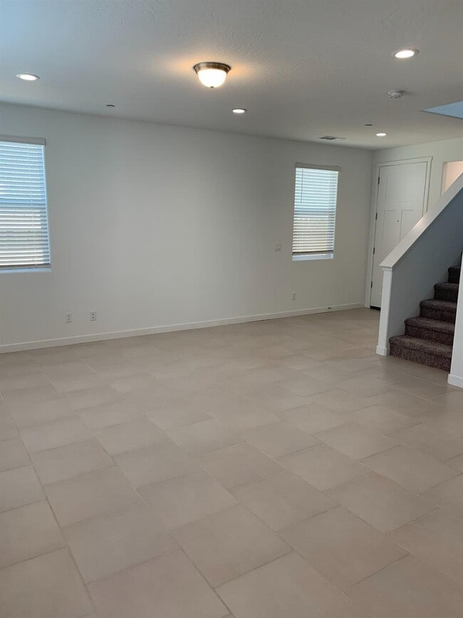 Photo - 840 Corazon Ave