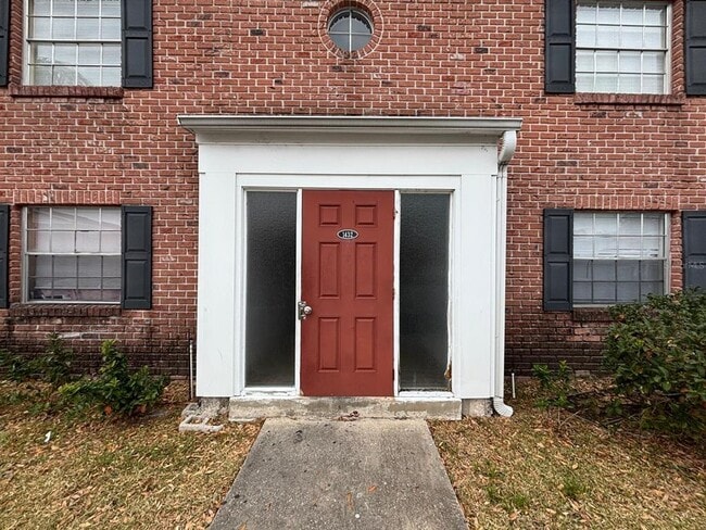 Building Photo - 1432 Holden Ave Unit 7