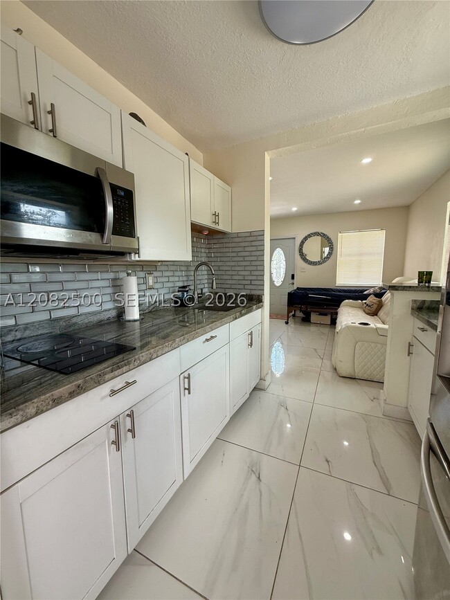 Photo - 12801 Westview Dr