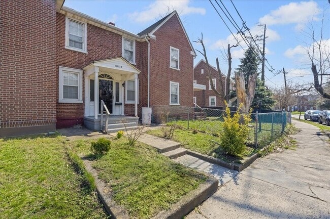 Photo - 2802 N Constitution Rd