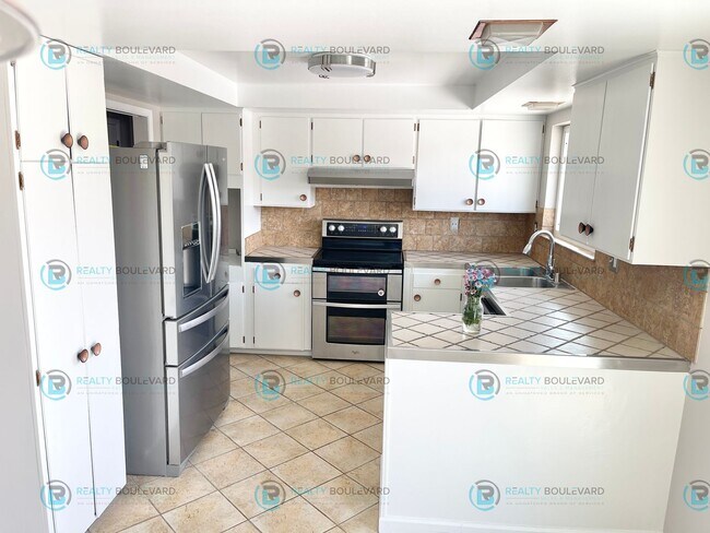 Photo - Perfect home in Reno with 2 car garage, ba...