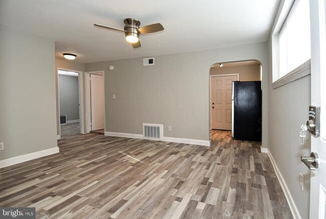 Building Photo - 8208 Bellefonte Ln Unit 5