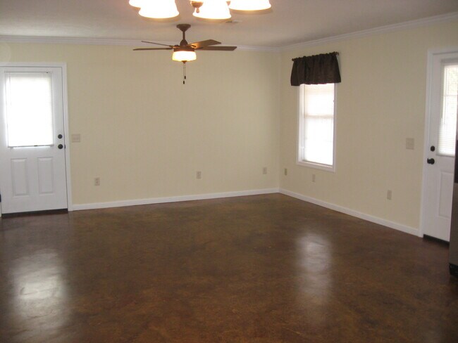 Another shot of Living area - 1030 Sun Creek Rd