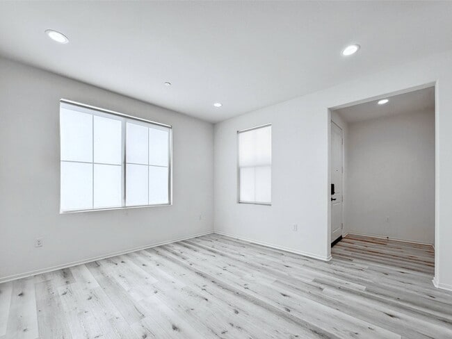 Photo - 3180 E Yountville Dr