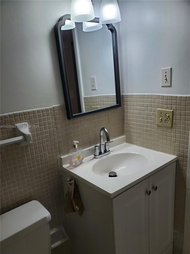 Photo - 1450 Atlantic Shores Blvd Unit 317