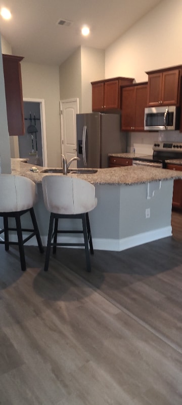 Photo - 160 River Glen Dr