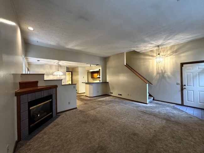 Photo - 3686 Harris Ave NW