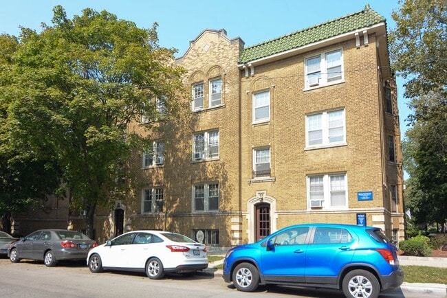 Building Photo - 2122 W Ainslie St Unit J07W