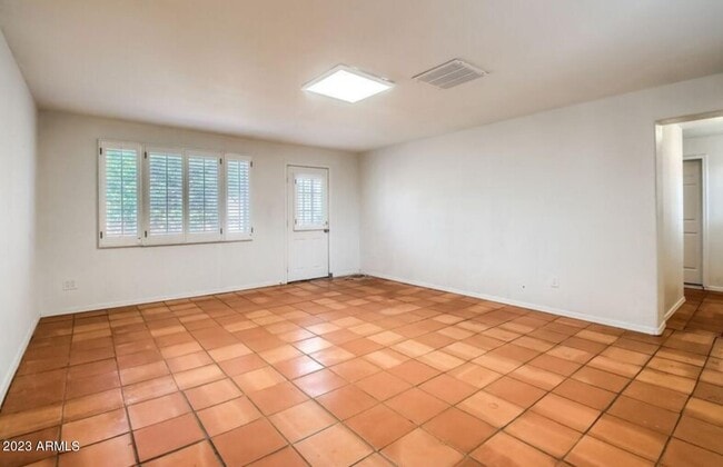 Photo - 1430 E Meadowbrook Ave