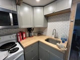 Building Photo - 407 S 10th Ave Rental