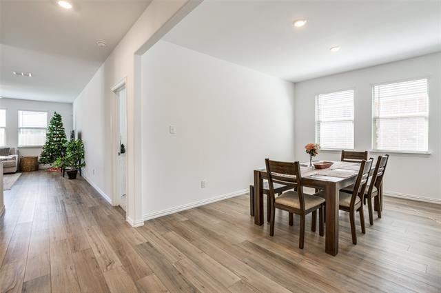 Photo - 1443 Mesquite Ln