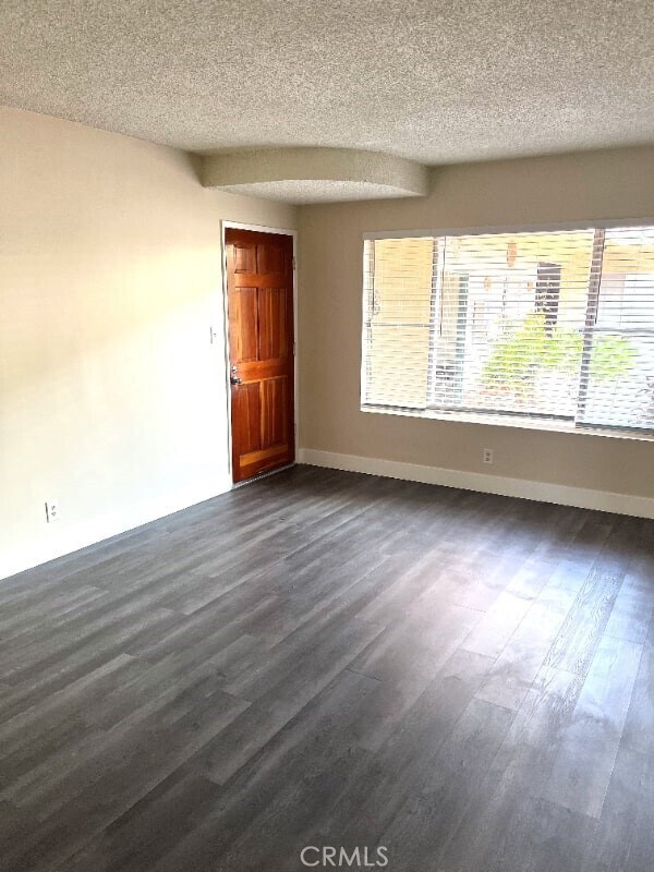 Photo - 2115 Placentia Ave Unidad 1