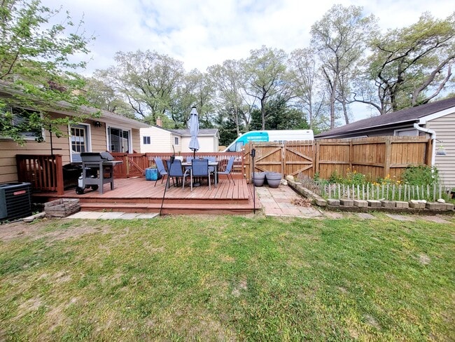Photo - 1486 Beech St SW