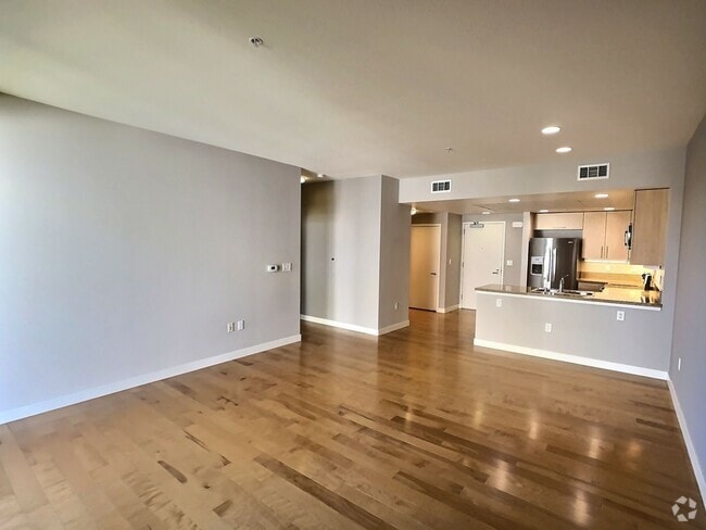 Building Photo - 1 Bedroom Flat for Rent at Plant 51 in Dow... Unit 3190 Rental