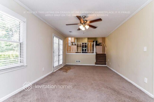 Photo - 981 Flagg Way NW