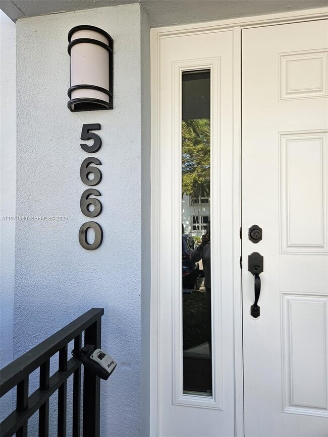 Photo - 5660 SW 78th St Unit 6A