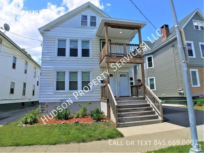 Building Photo - Beautiful and Newly Updated 2nd Floor Apar... Rental