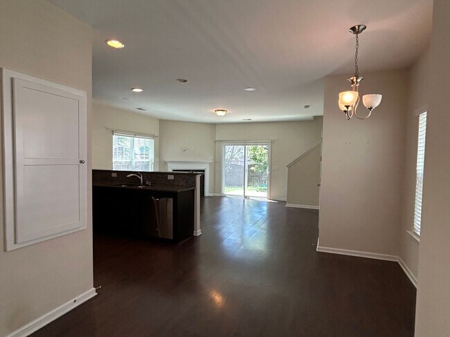 Photo - 224 Jackstay Ct