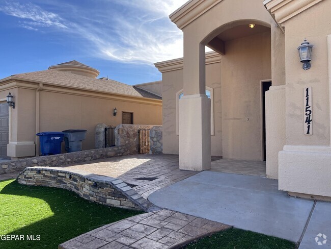 Building Photo - 11541 Porfirio Payan Dr Rental