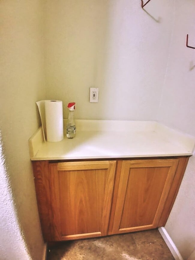 Photo - 784 Begonia Dr