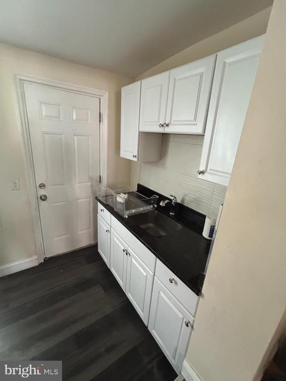 Photo - 5622 Appletree St