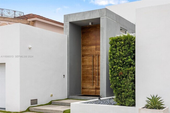 Photo - 323 Atlantic Isle