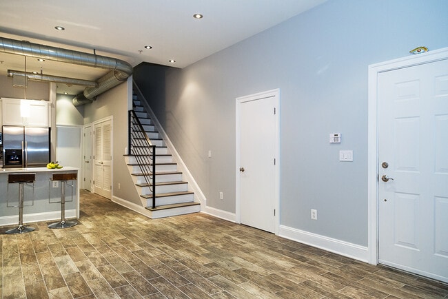 Building Photo - 2111 11th St NW Unit 1