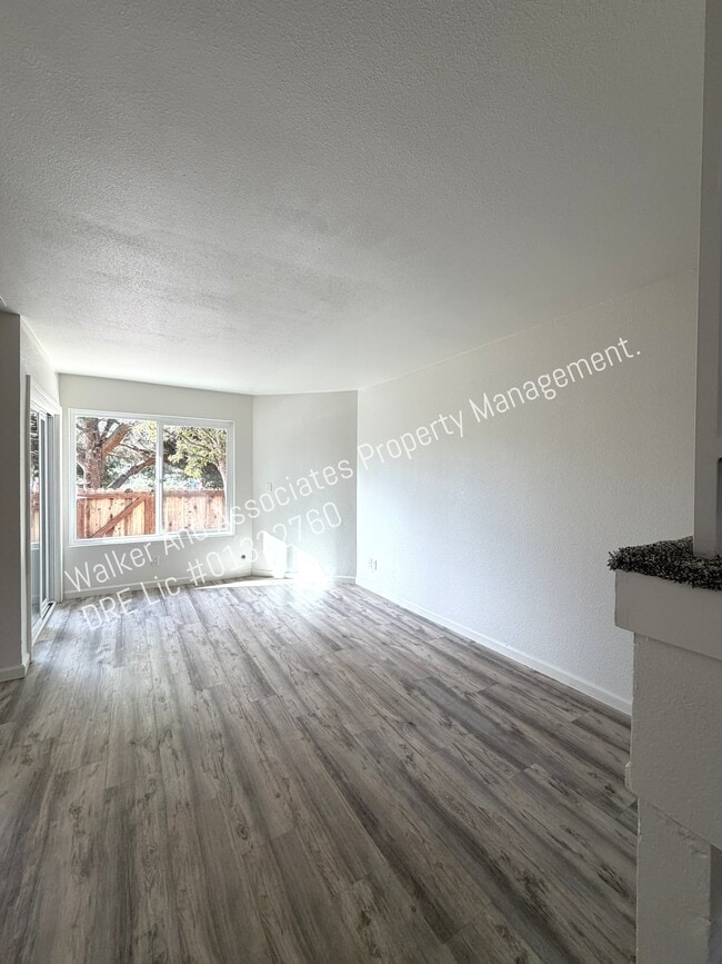 Photo - 325 E Rice Ranch Rd