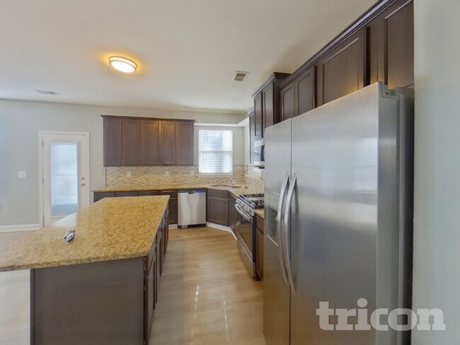 Photo - 4059 Tarnwood Pl