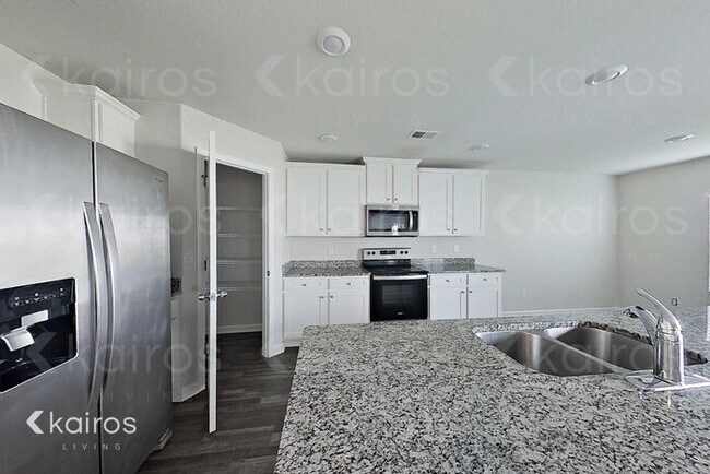 Photo - 1462 Native Gdn Rd