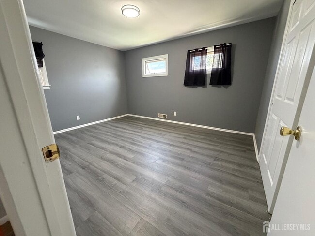 Photo - 150 Patricia Ave